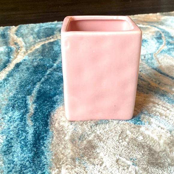 Bebe makeup/pen holder - Picture 3 of 4